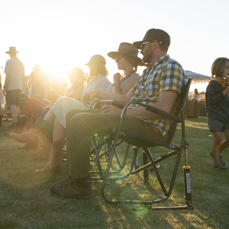 Smooth Motion Freestyle Rocker XL - Choice 552 - Heavy-Duty Kickback Rocker with Beverage Holder Detail